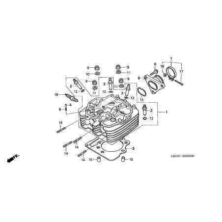 E-2 CYLINDER HEAD